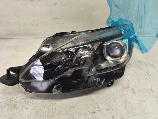 PHARE GAUCHE PEUGEOT - Vue 2